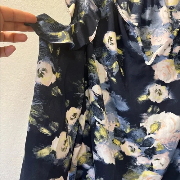 Gibson Navy Floral Ruffle Sleeve Blouse with White Roses - Picture 8 of 12